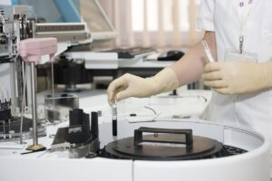 エステと美容医療の違いは？どちらを選ぶべきか徹底比較！